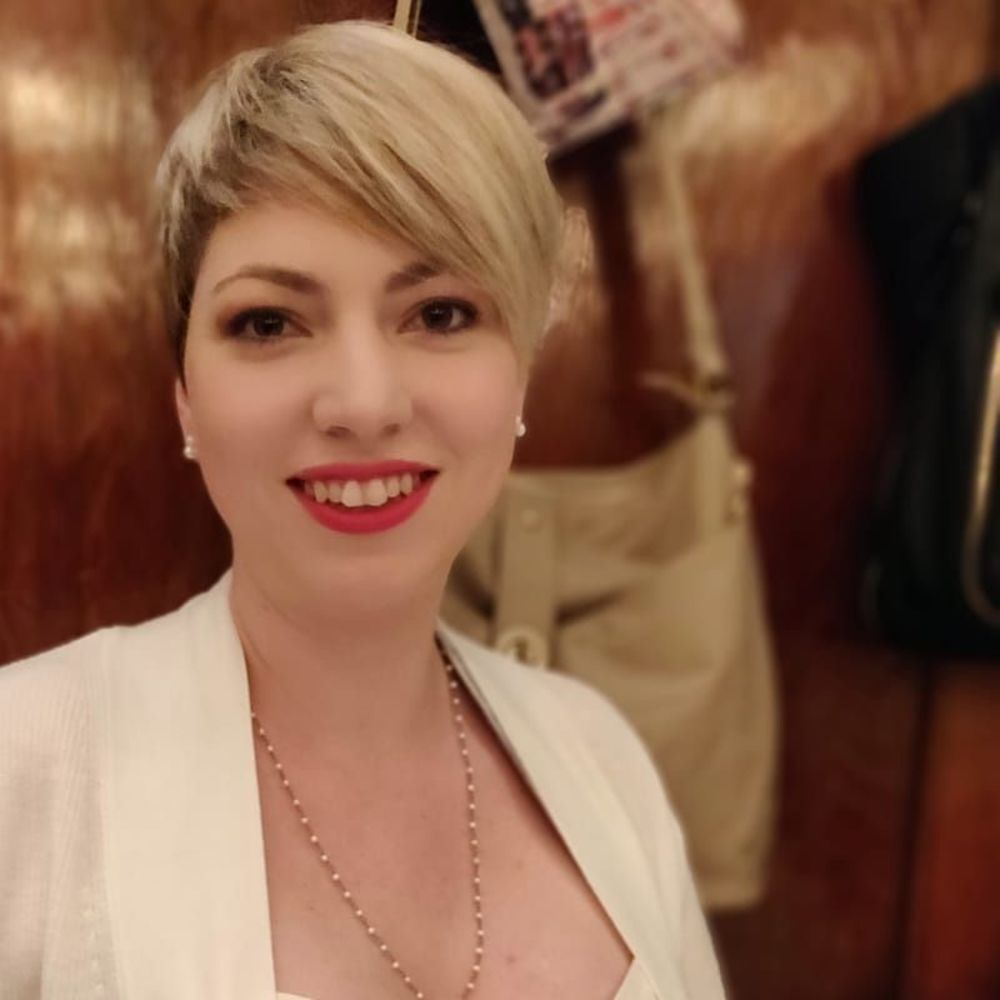 Meet your Posher, Courtney